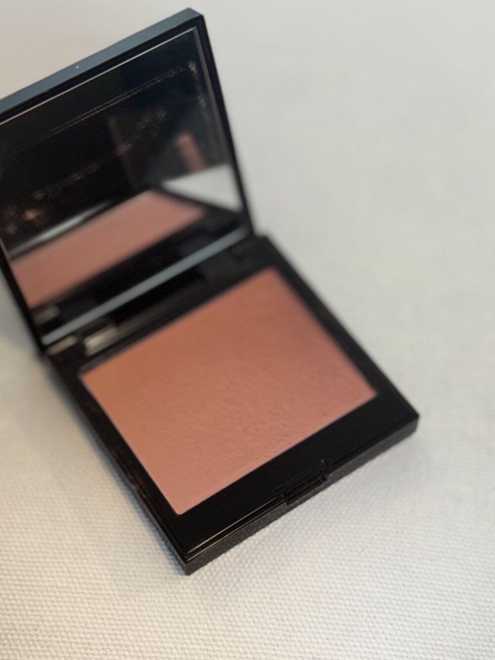 Laura Mercier Blush Colour Infusion - "Chai"